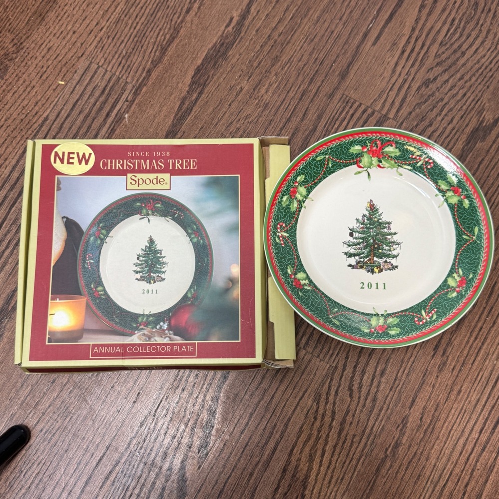 Spode 2011 Christmas Tree Collector Plate Limited Edition 8in